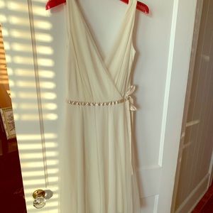 Dreamy cream chiffon Alexia Admor dress XS
